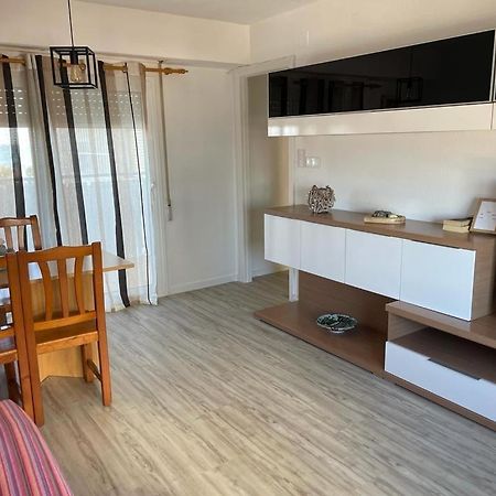 Apartamento en complejo residencial con piscina y garaje frente al mar Valencia Exterior foto